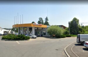 Statie carburanti + teren intravilan 979mp, Otopeni, jud. Ilfov