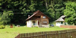 Casa P+M 106mp + teren intravilan 5.467mp, Brates, jud. Neamt