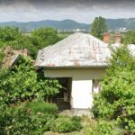 Casa 74mp + casa 28mp + anexe + teren intravilan 850mp, Budesti, jud. Valcea