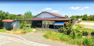 Spatiu comercial 131mp + teren intravilan 1.505mp, Axintele, jud. Ialomita