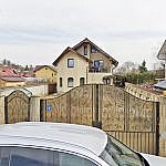 Vila P+M 102mp + anexa + teren intravilan 1.282mp, Margineni, jud. Bacau