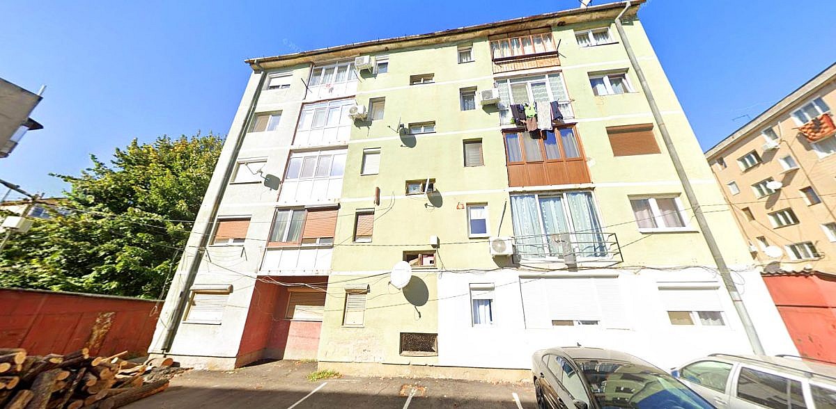 Apartament 3 camere, 74mp, Lipova, jud. Arad