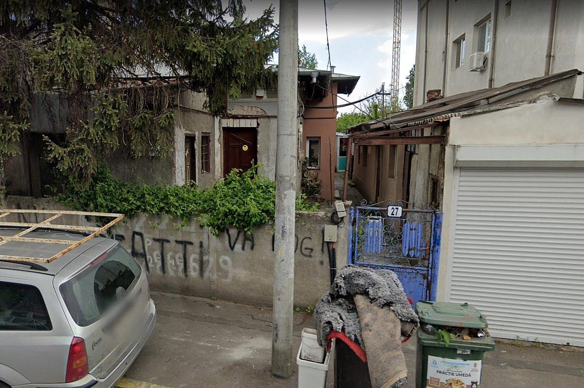 Casa + garaj + anexa + teren intravilan 400mp, sector 6, Bucuresti