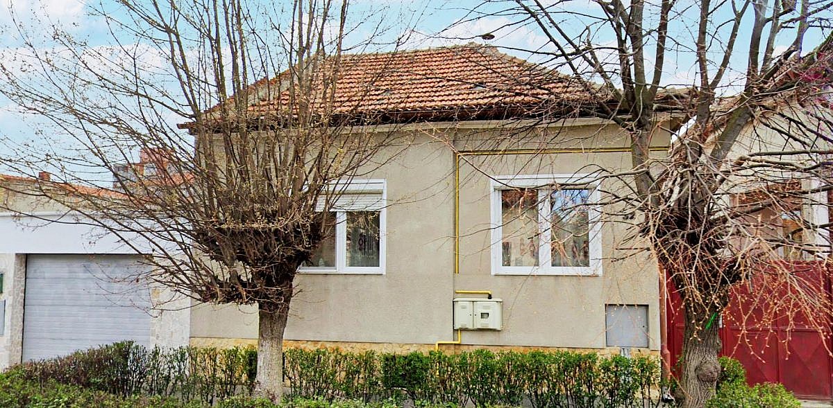 Casa 64mp + teren intravilan 324mp, Oradea, jud. Bihor