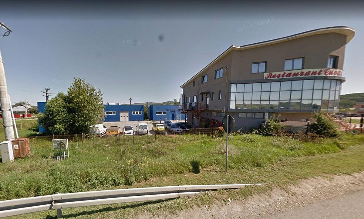 Spatiu comercial P+E+M 696,51mp + hala 60,69mp + hala 445,39mp + teren intravilan 1.500mp, Muntenii de Jos, jud. Vaslui