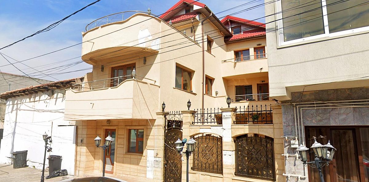 Vila S(p)+P+2E 148mp + teren intravilan 200mp, Constanta, jud. Constanta