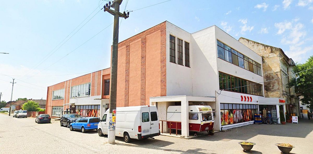 Spatiu comercial 646mp + teren intravilan 1.172mp, Ciacova, jud. Timis