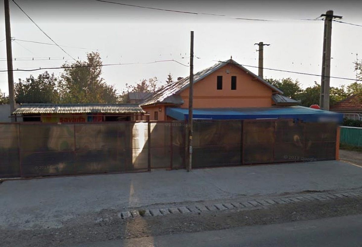Casa 108,31mp + magazin 31,20mp + anexe + teren intravilan 747mp, Cioranii de Jos, jud. Prahova