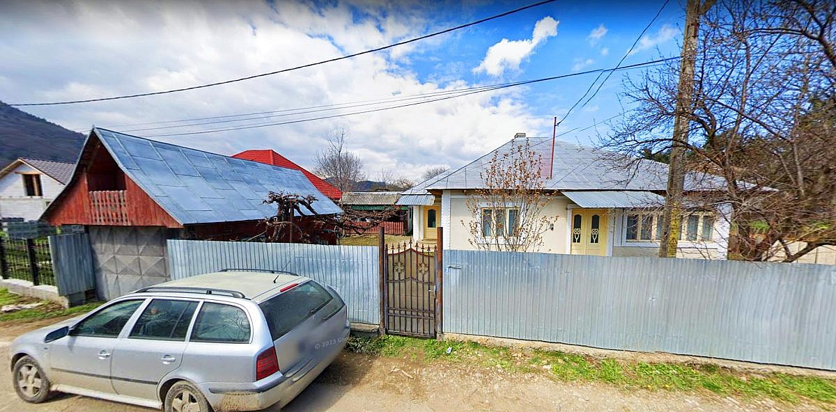 Casa 98mp + anexe + teren intravilan 300mp, Tazlau, jud. Neamt