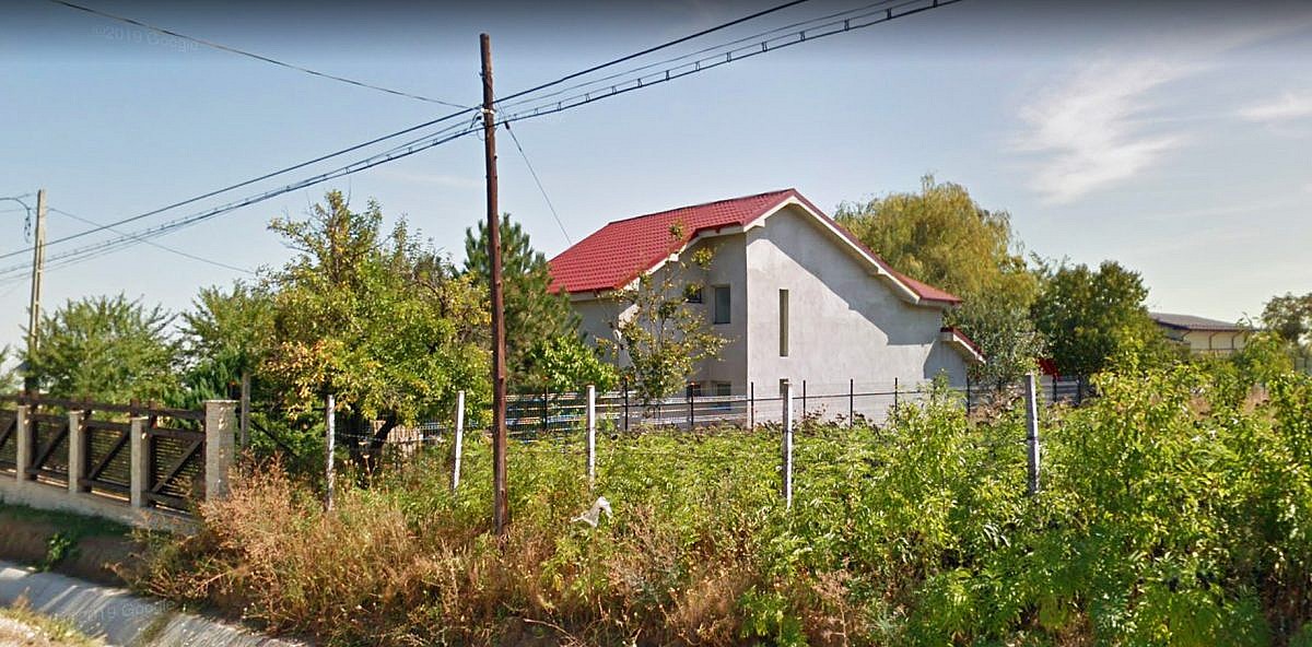 Casa 93mp + anexa + teren intravilan 1.075mp, Carligele, jud. Vrancea