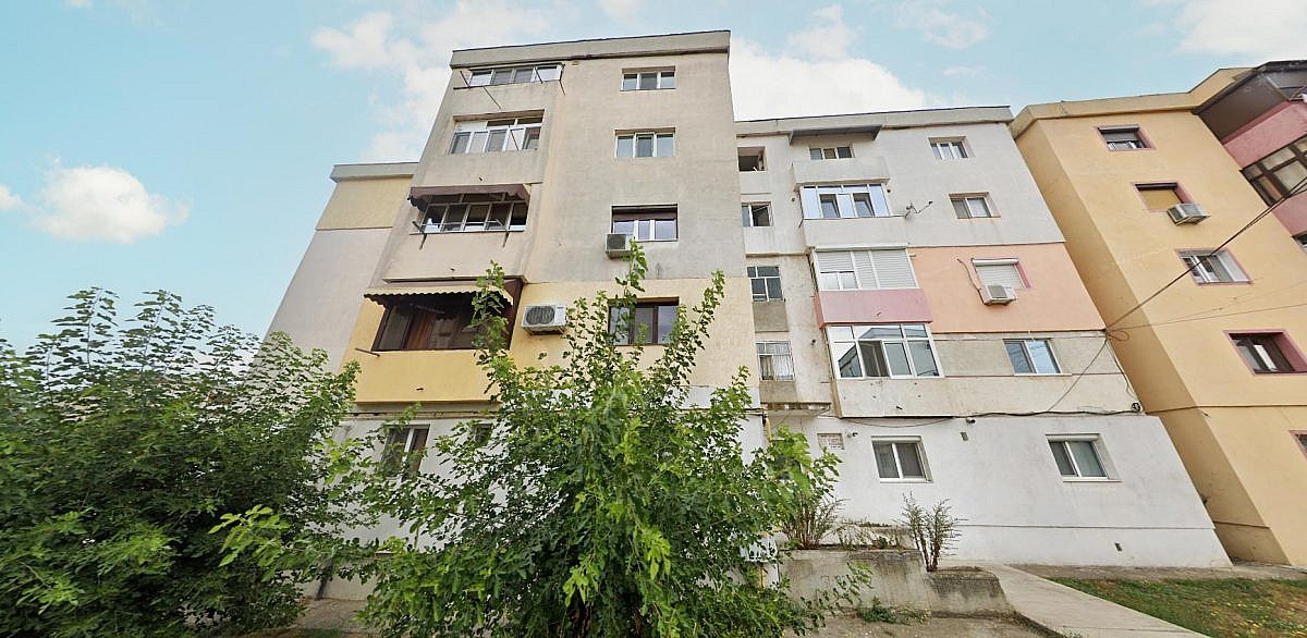 Apartament 3 camere, 74mp, Tecuci, jud. Galati