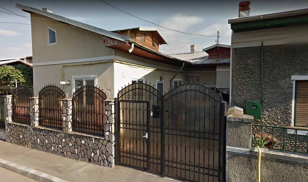 Casa 2 camere, 55,56mp + anexa + teren intravilan 152mp, Ploiesti, jud. Prahova