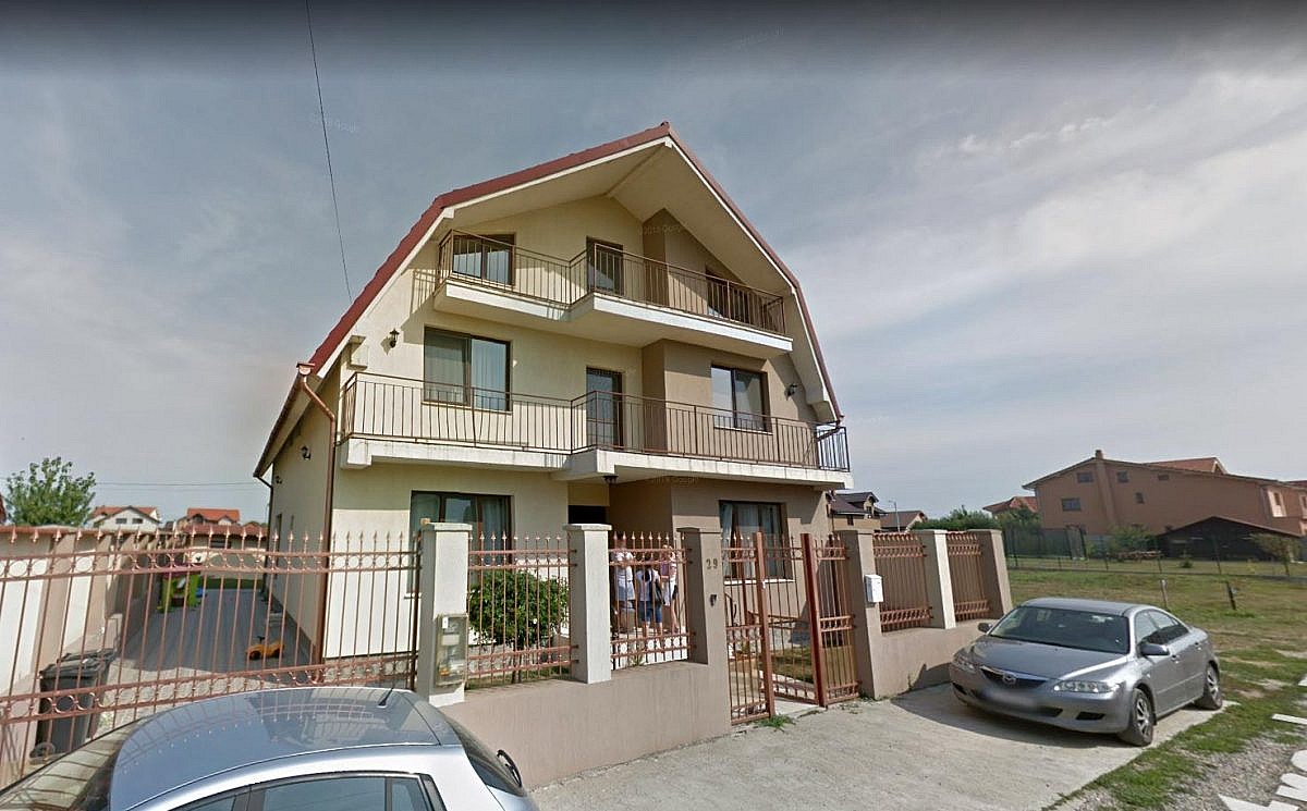 Vila P+E+M 548mp + teren intravilan 503mp, Oradea, jud. Bihor