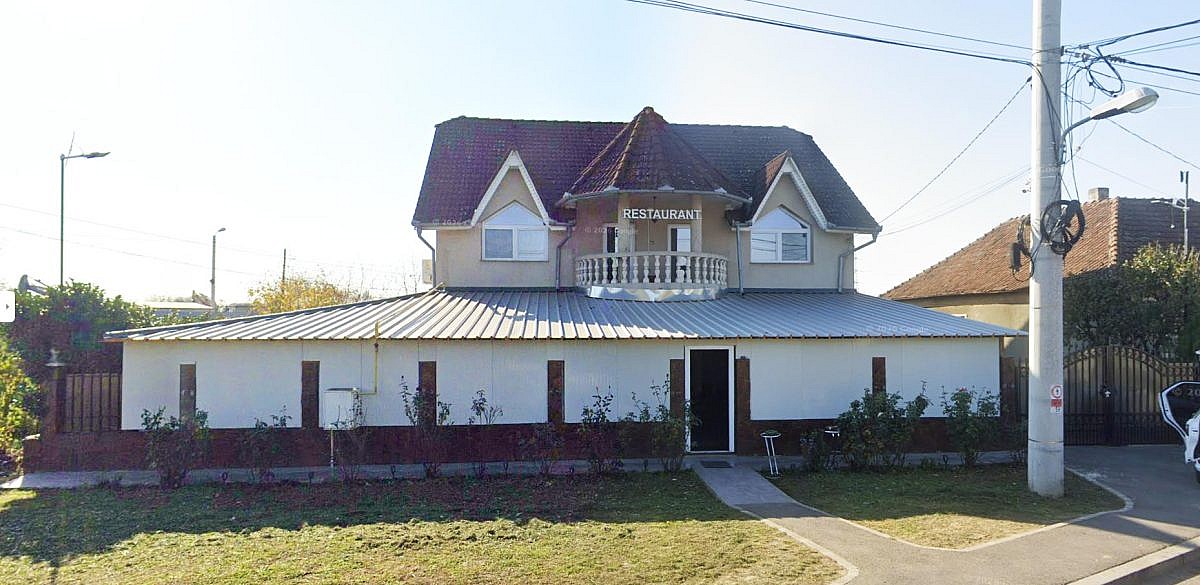 Pensiune turistica si restaurant + teren intravilan 719mp, Oradea, jud. Bihor