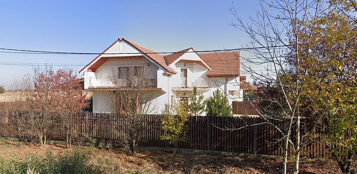 Vila P+M 136mp + teren intravilan 699mp, Lazuri, jud. Satu Mare