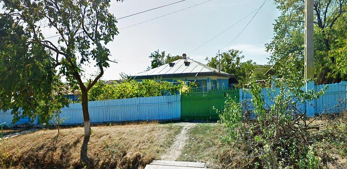 Casa P 68mp + anexa + teren intravilan 1.684mp, Bacu, jud. Iasi