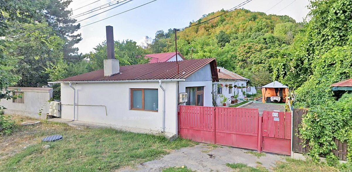 Casa 152,06mp + anexa + teren intravilan 1.621mp, Sarata-Monteoru, jud. Buzau