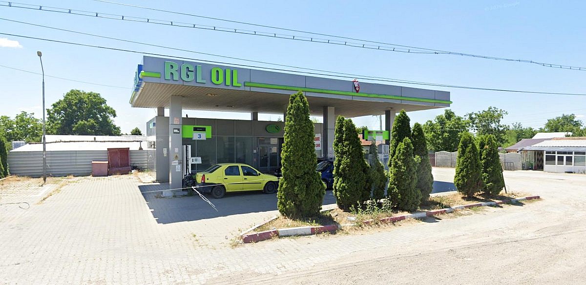 Statie carburanti + teren intravilan 700mp, Manasia, jud. Ialomita