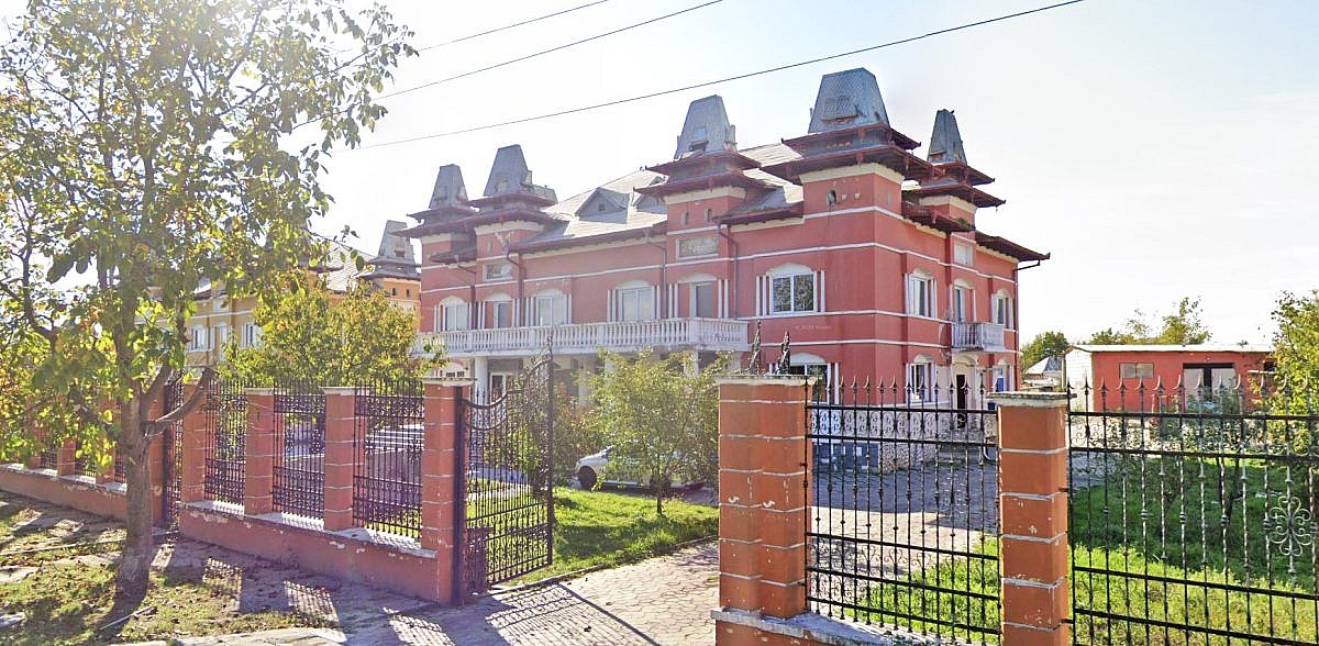 Casa P+E 315mp + teren intravilan 2.154mp, Barsesti, jud. Valcea