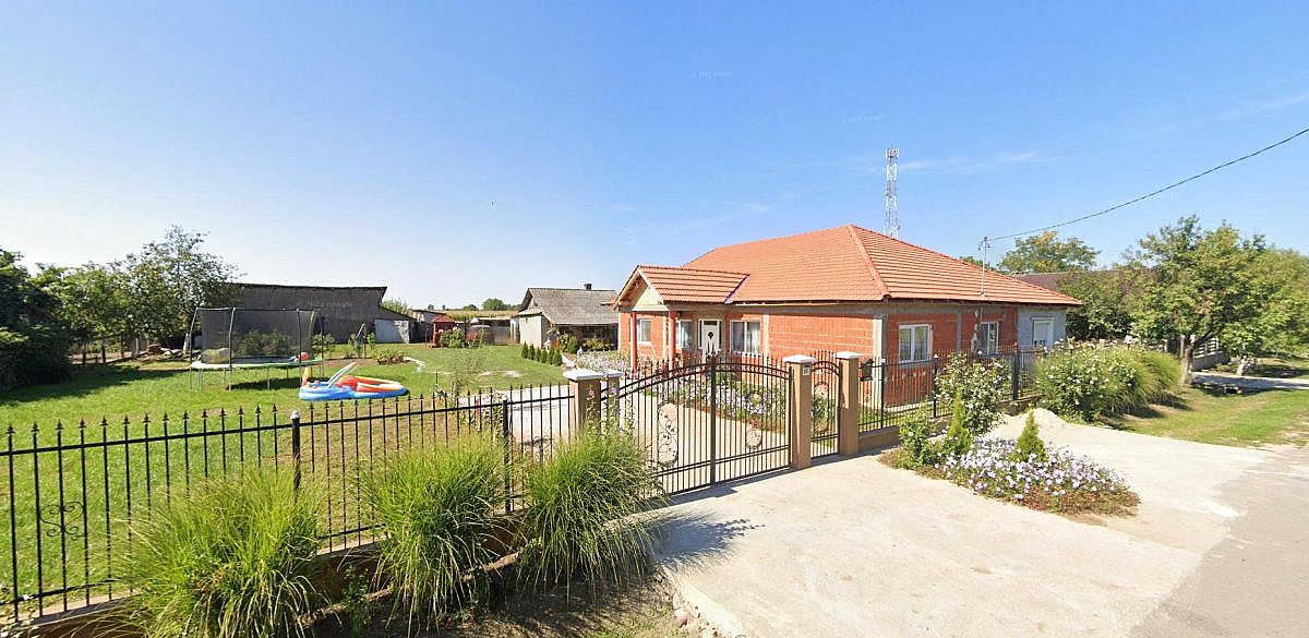 Casa + anexe + teren intravilan 3.902mp, Adoni, jud. Bihor