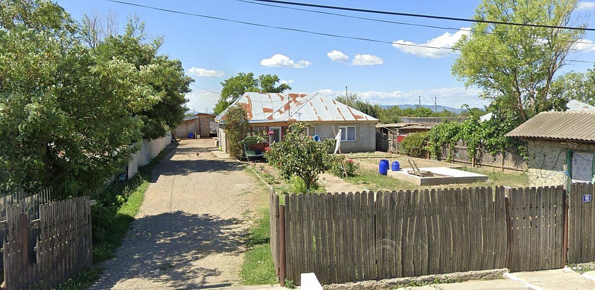 Casa 79mp + teren intravilan 1.740mp, Faurei, jud. Vrancea