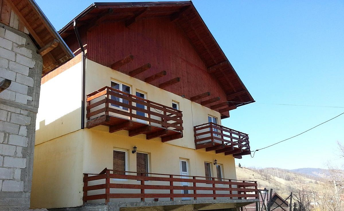 Vila S+P+E 113mp + teren intravilan 539mp, Simon, jud. Brasov