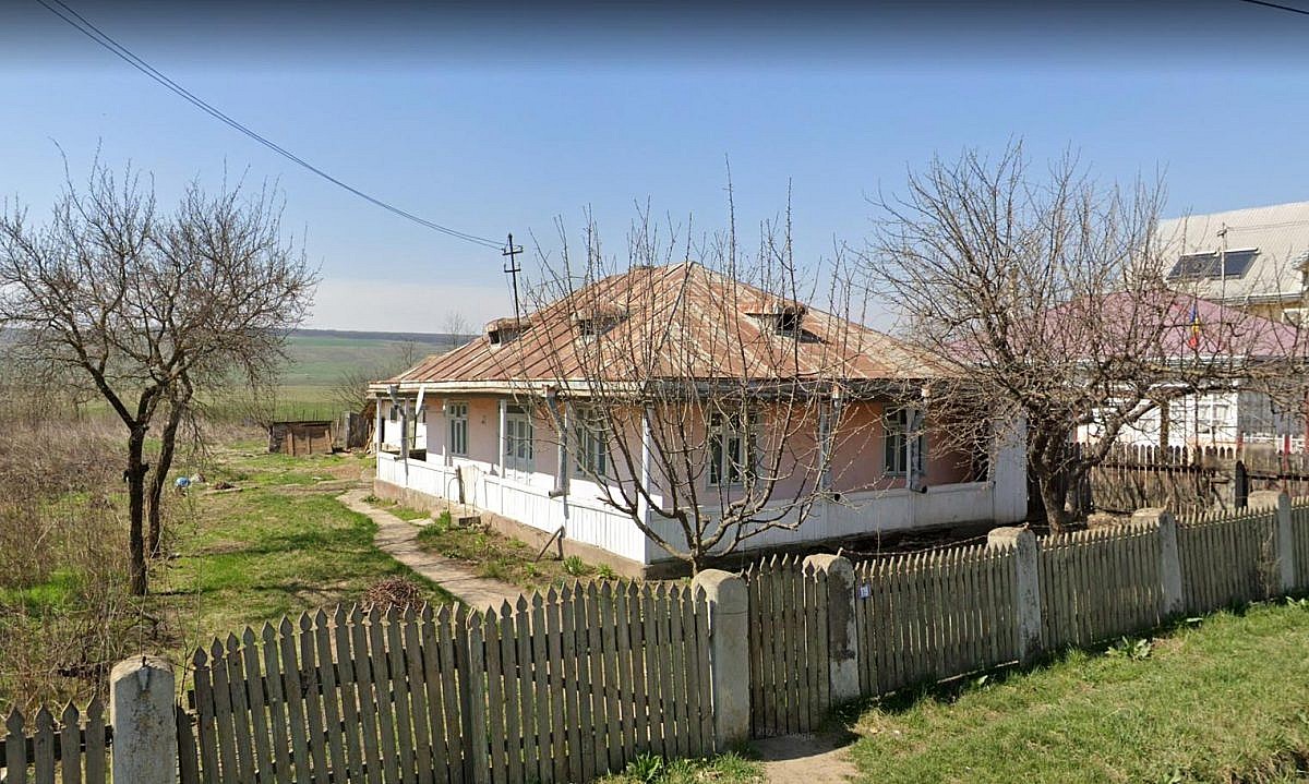 Casa 4 camere + anexa + teren intravilan 2.019mp, Buimaceni, jud. Botosani