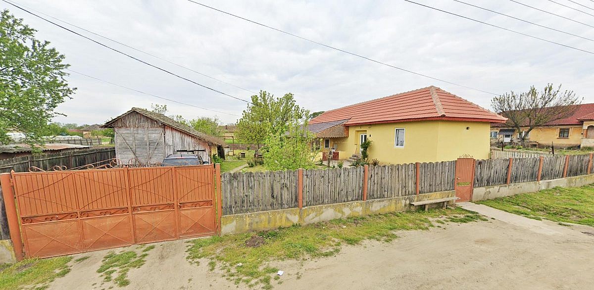 Casa 150mp + anexa + teren intravilan 2.558mp, Tunarii Noi, jud. Dolj