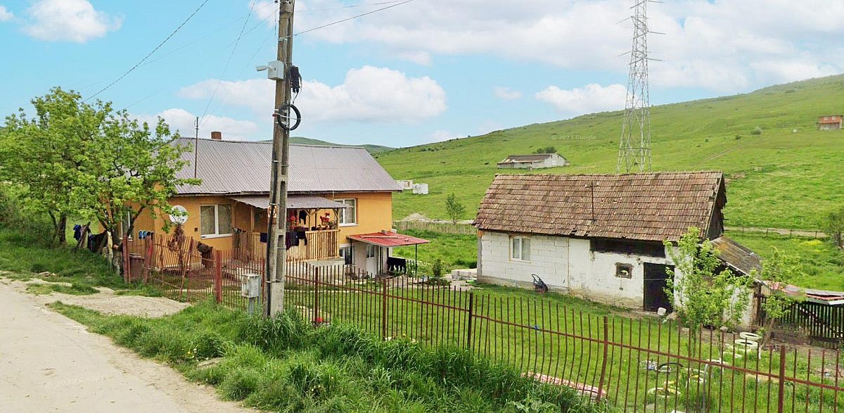 Casa S+P + anexa + teren intravilan 1.565mp, Bontida, jud. Cluj
