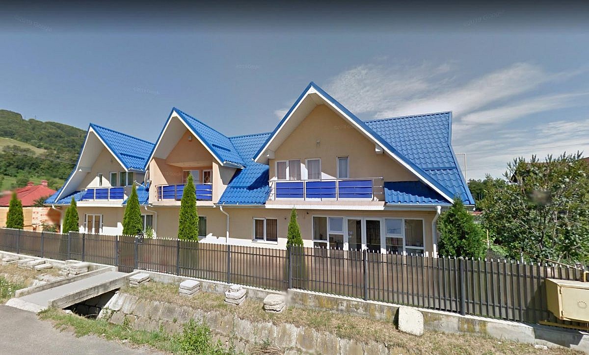 Vila S+P+M 193mp + teren intravilan 900mp, Piatra Neamt, jud. Neamt