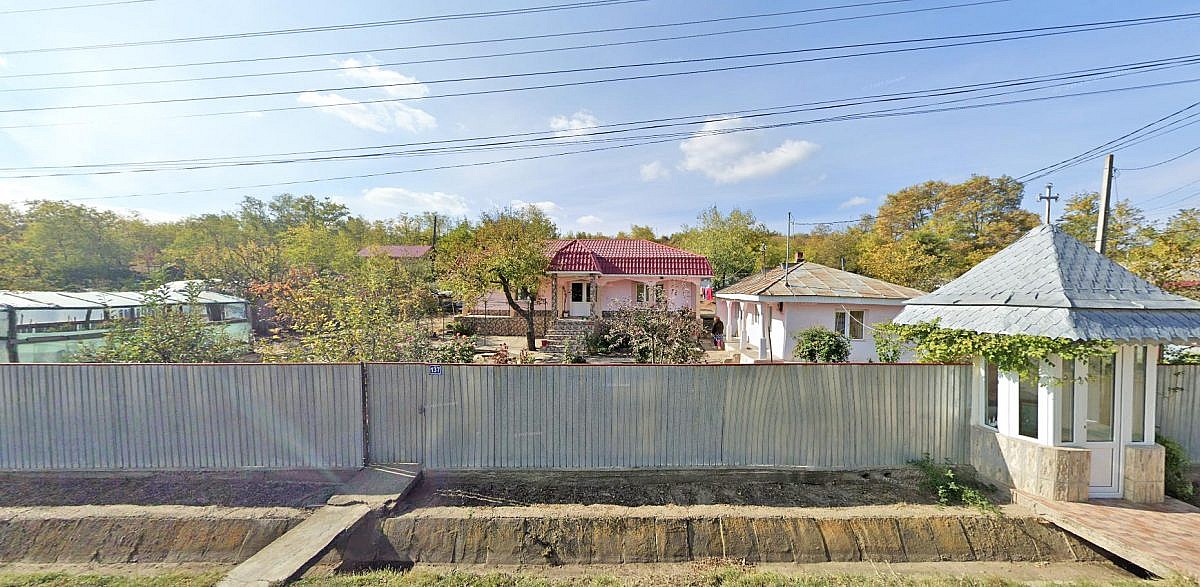 Casa 69mp + anexa + teren intravilan 3.031mp, Baneasa, jud. Galati