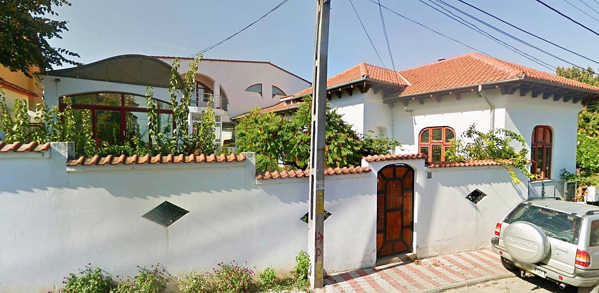 Casa P 111mp + vila D+P+M 152mp + teren intravilan 435mp, Tulcea, jud. Tulcea