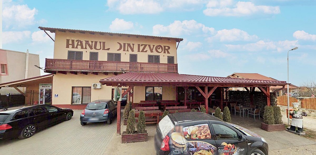 Motel si restaurant + teren intravilan 644mp, Tarlungeni, jud. Brasov