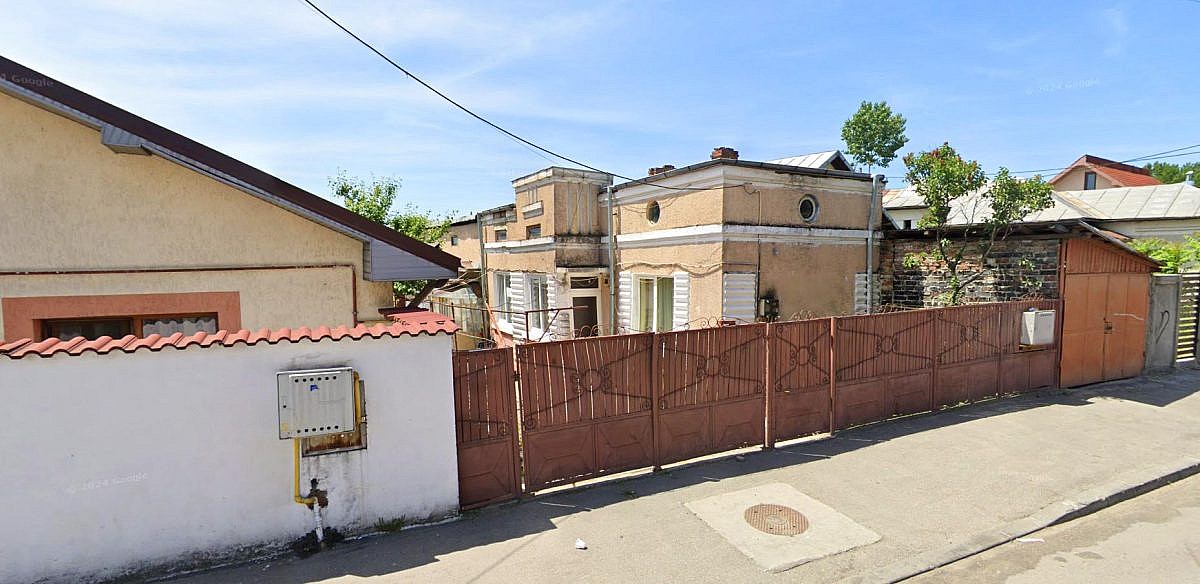 Casa P 105mp + anexa + teren intravilan 254mp, Slatina, jud. Olt