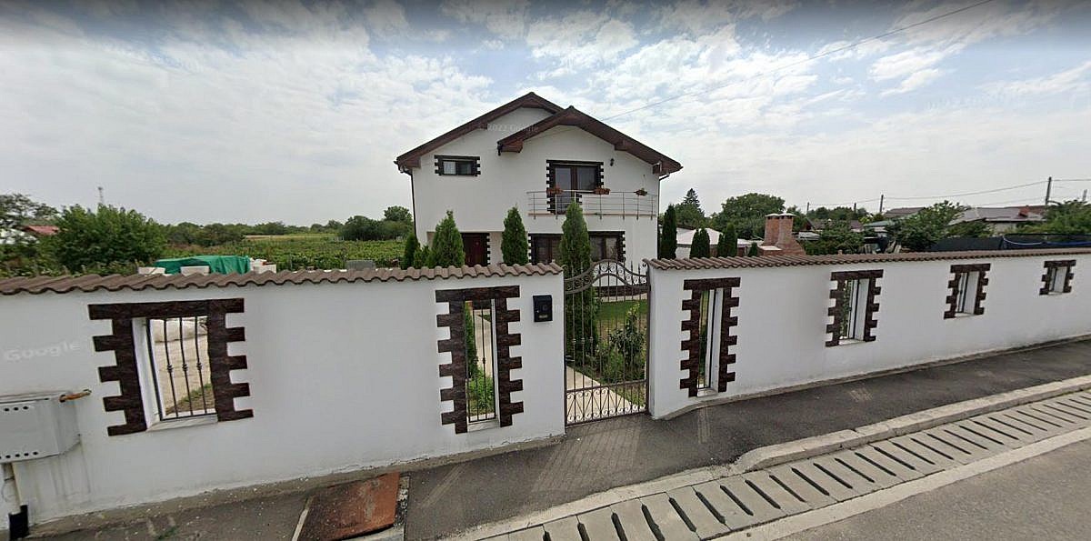 Vila P+M + teren intravilan 783mp, Carcea, jud. Dolj