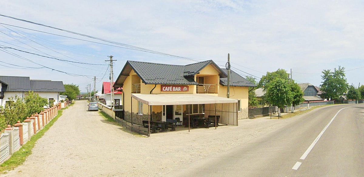 Spatiu comercial P+pod 95mp + teren intravilan 300mp, Malini, jud. Suceava